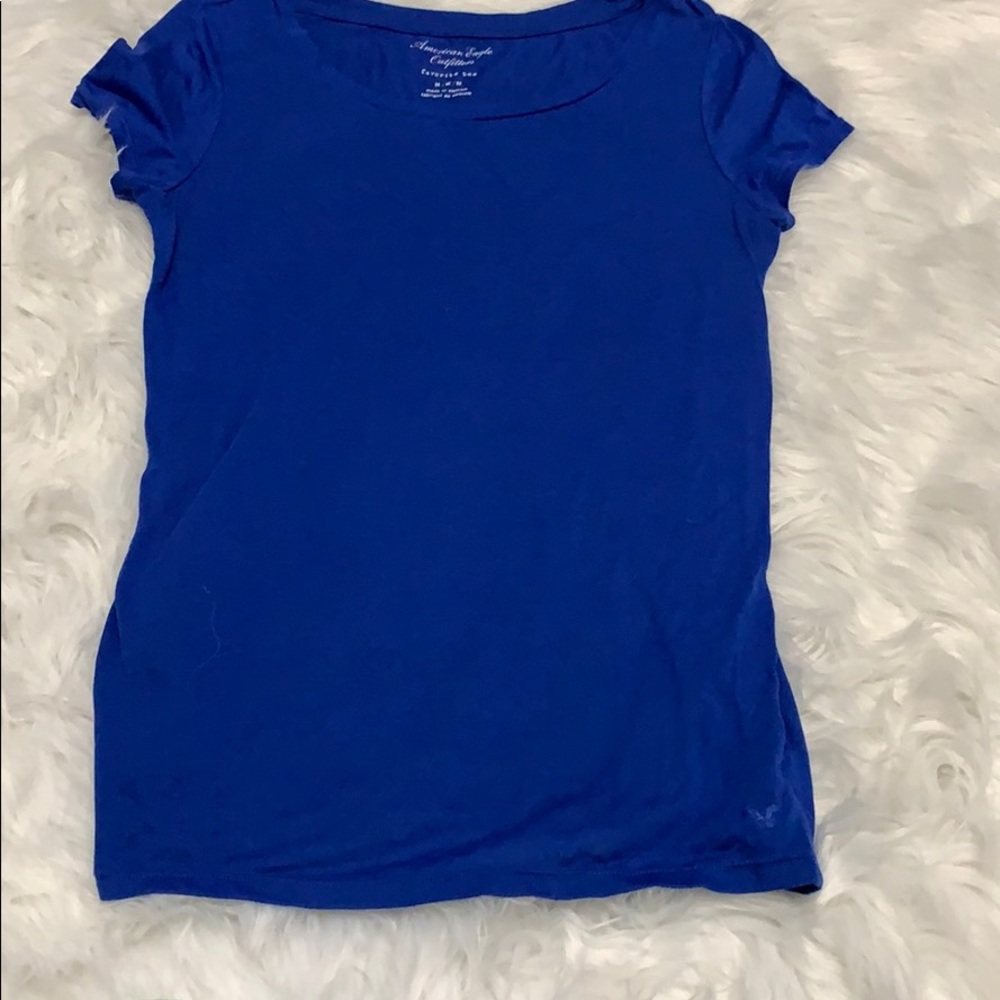 American Eagle Outfitters T Shirt